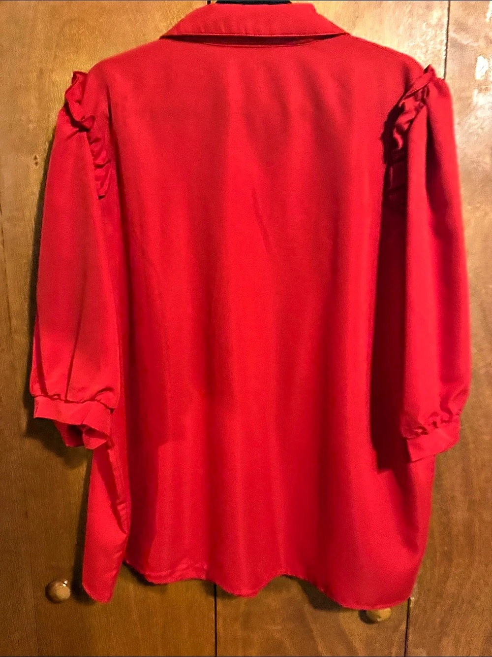 Red Ruffle Sleeve Button Down 3XL - Picture 2 of 3
